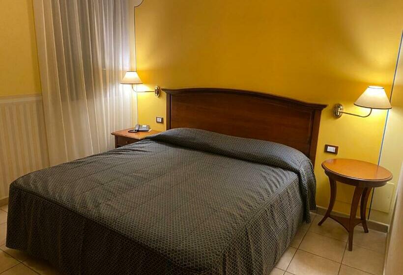 غرفة قياسية, Locanda La Comacina