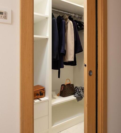 バルコニー付スイート, Pareda