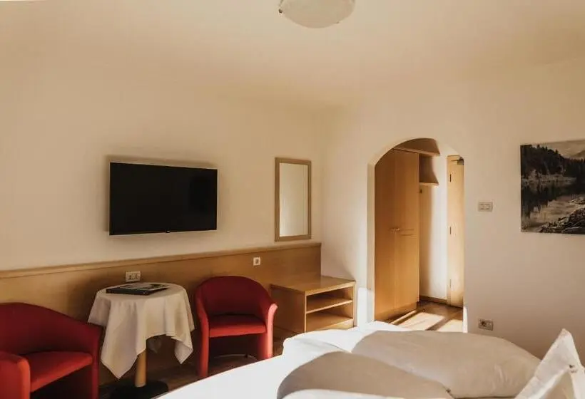 Deluxe-huone Parveke, Thalguter   Rooms & Breakfast