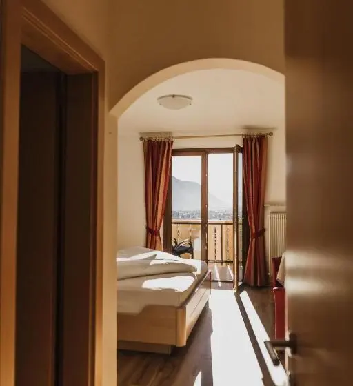 Deluxe-huone Parveke, Thalguter   Rooms & Breakfast