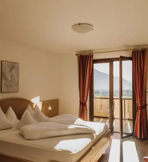 Deluxe-huone Parveke, Thalguter   Rooms & Breakfast