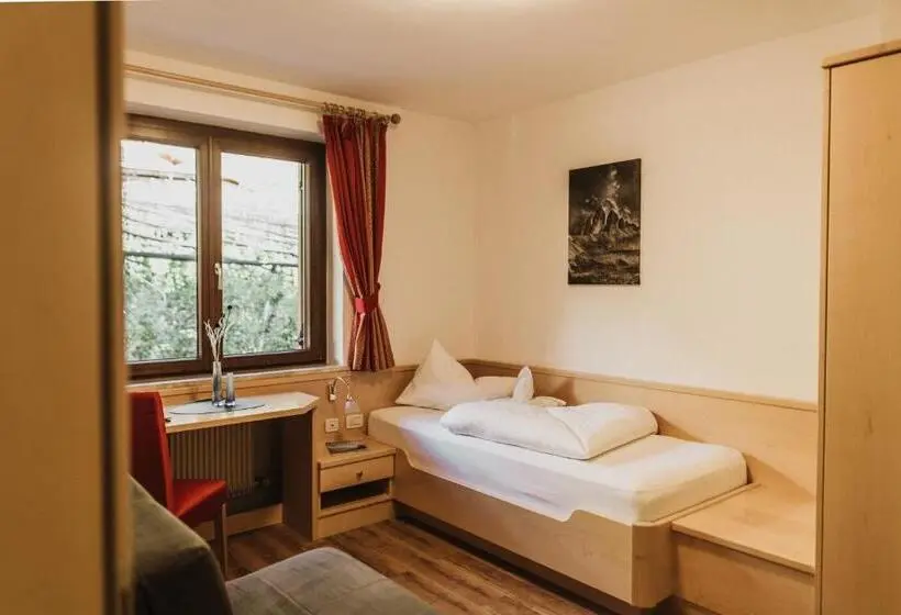 Sviitti Parveke, Thalguter   Rooms & Breakfast