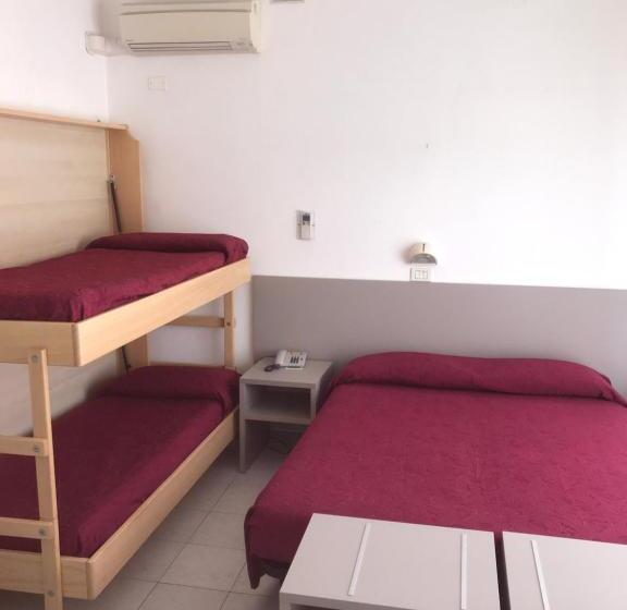 スタンダード４人部屋, Rivamare Only Room Breakfast
