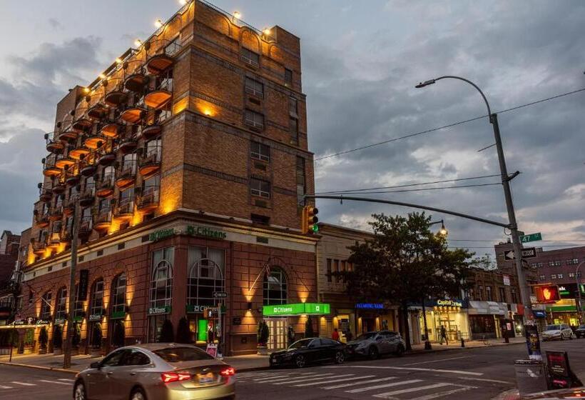 Номер Стандарт, The Avenue Plaza