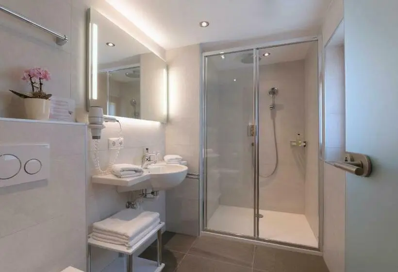 Standard-huone, Traube