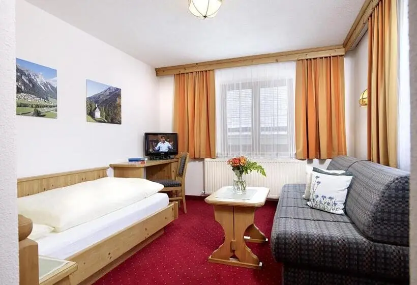 Standard Yhden Hengen Huone, Traube