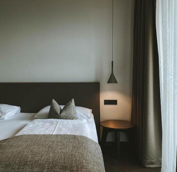 디럭스 스위트 킹 침대, Klein Fein Hotel Anderlahn