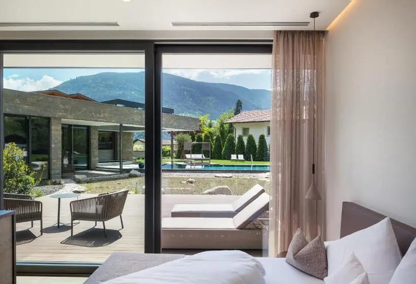 Deluxe Suite King Bed, Klein Fein Hotel Anderlahn