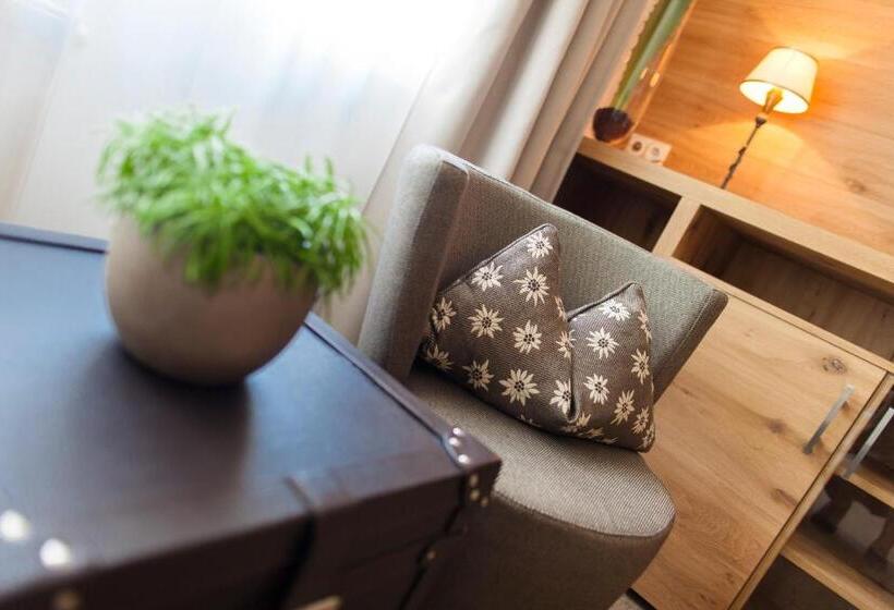 이코노미 룸, Klein Fein Hotel Anderlahn