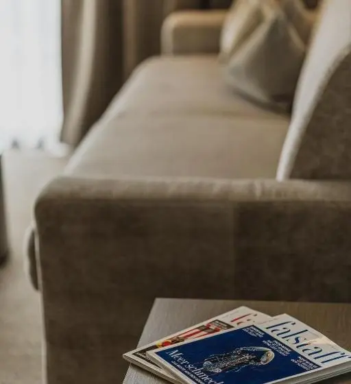 Sviitti Puutarhanäkymä, Klein Fein Hotel Anderlahn