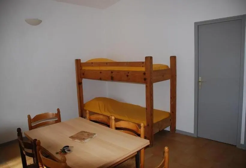 ２ベッドルームアパートメント, Residence Ribellinu
