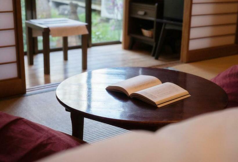 Quarto standard, Kamei No Yu