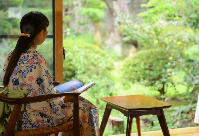 اتاق استاندارد, Kamei No Yu