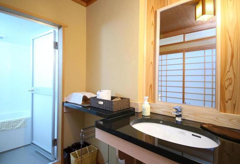 Quarto standard, Kamei No Yu