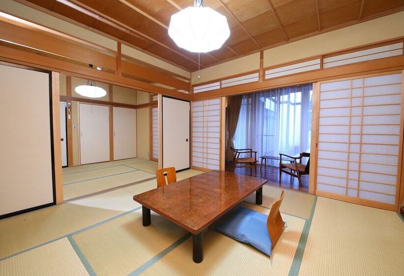 Quarto standard, Kamei No Yu