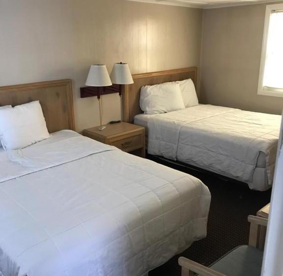 Полулюкс Повышенной Комфортности, The Admiral Hotel/motel