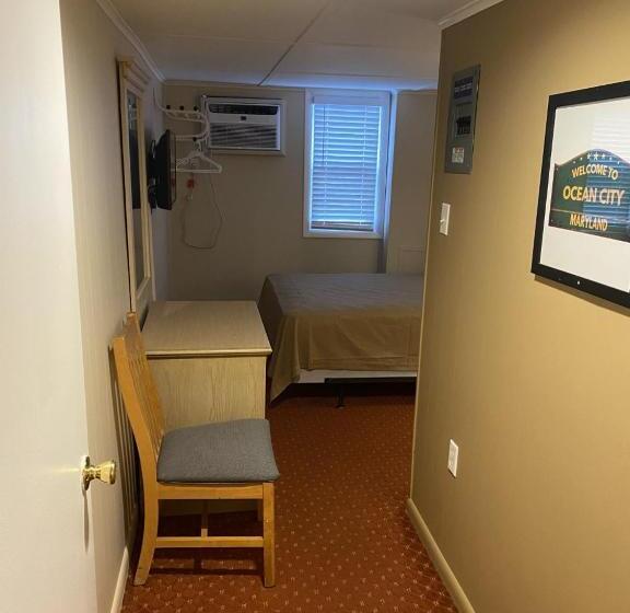 스위트, The Admiral Hotel/motel