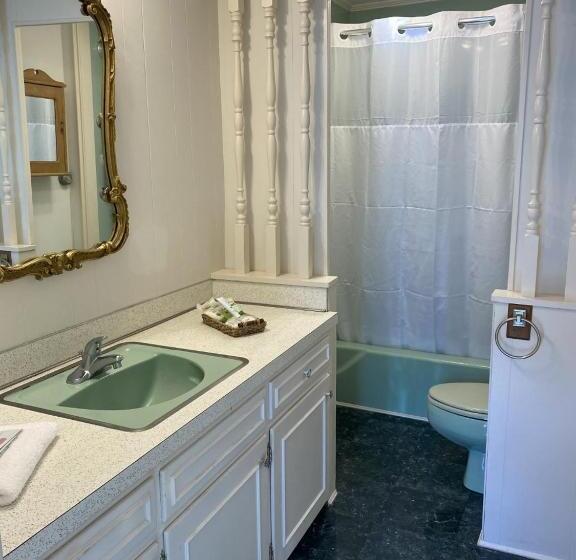 Апартаменты Superior 1 Спальня, The Admiral Hotel/motel