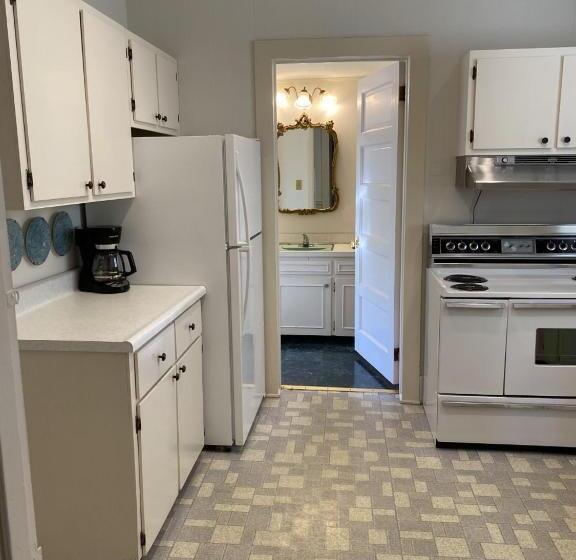 Апартаменты Superior 1 Спальня, The Admiral Hotel/motel