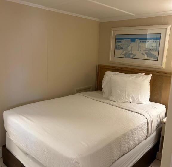 Студия Стандарт, The Admiral Hotel/motel