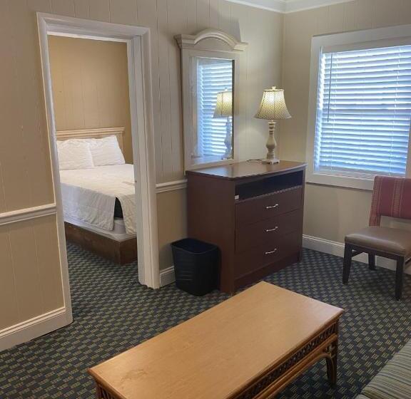 스탠다드 룸, The Admiral Hotel/motel