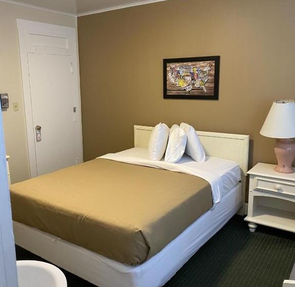 חדר סטנדרט, The Admiral Hotel/motel