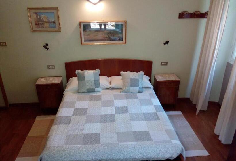 스탠다드 룸 공동 욕실, Albergo Milano 1920