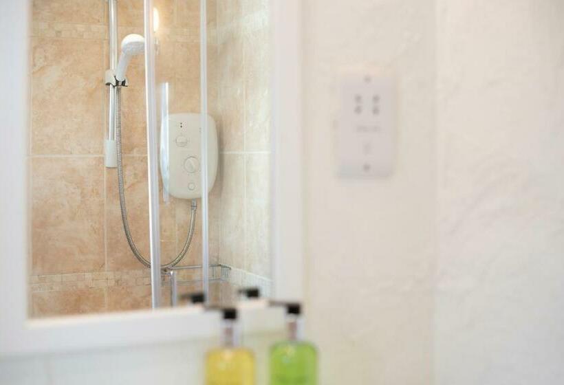 Апартаменты 1 Спальня, Barnes Fell Apartments