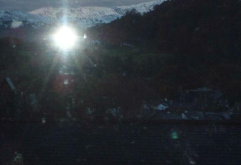 침실 1개 아파트, Barnes Fell Apartments