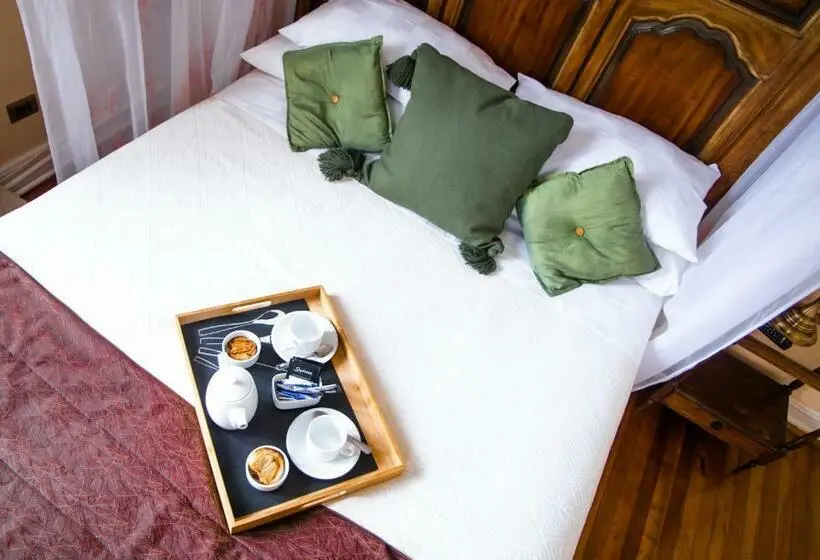 سوییت سوپریور, Chocolate Manor House Hotel Boutique