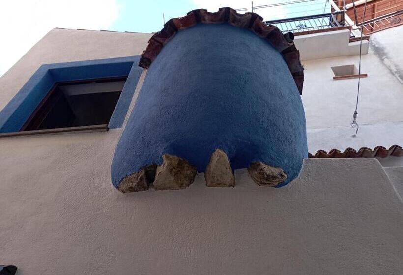 غرفة عائلية, La Casa Di Ivana