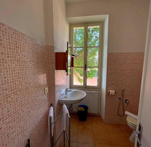 חדר סטנדרט נוף לאגם, Albergo Gargnano