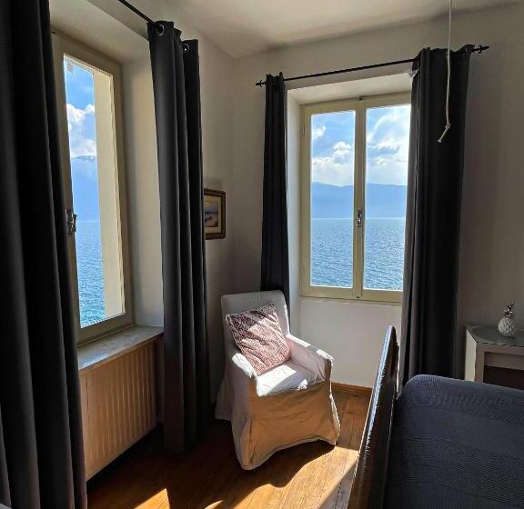 חדר סטנדרט נוף לאגם, Albergo Gargnano