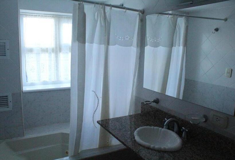 デラックスルーム, Arquimedes