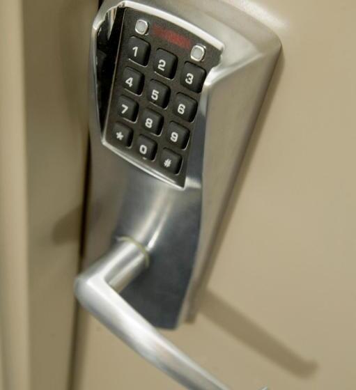 身障者適用スタンダードルーム, B&b Hotel Orly Rungis Aéroport 2 étoiles