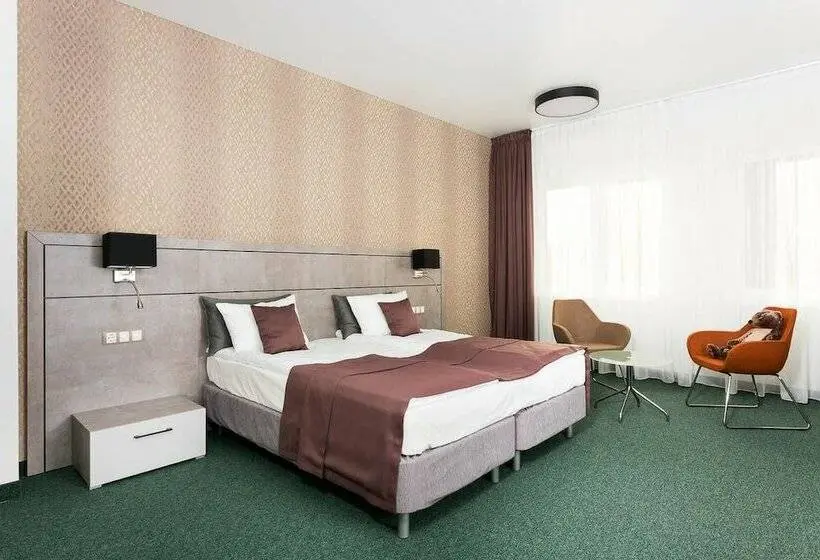 コンフォートルーム, Boutique Hotel Paradox