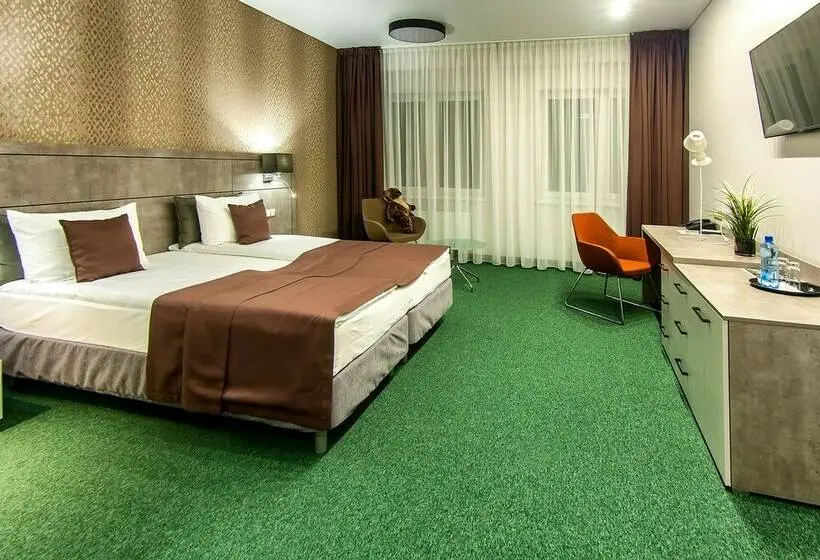 コンフォートルーム, Boutique Hotel Paradox
