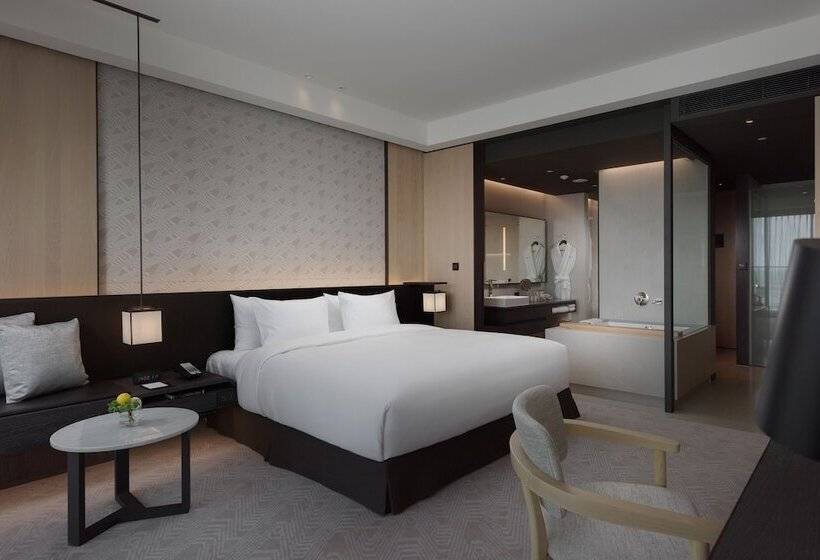 Habitació Estàndard Llit Matrimoni, Crowne Plaza Tainan, An Ihg