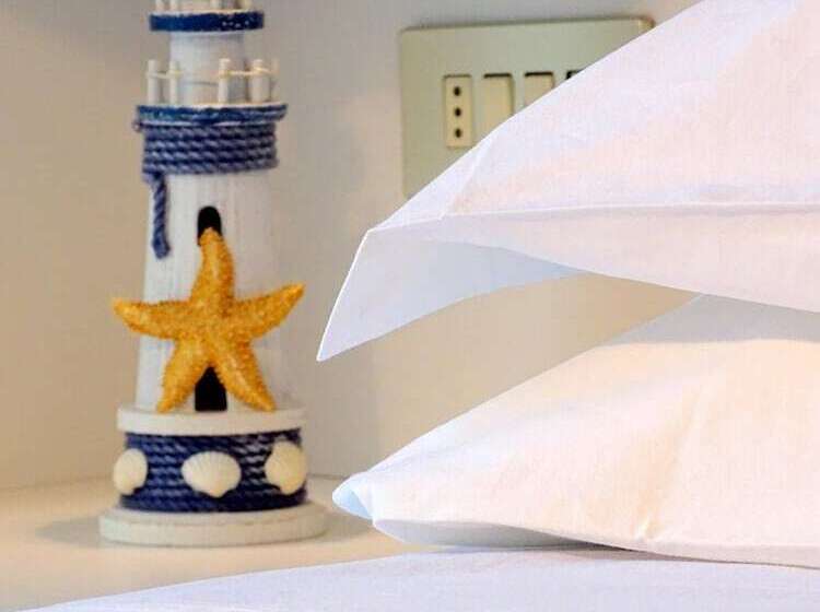 اتاق خانوادگی, Felix