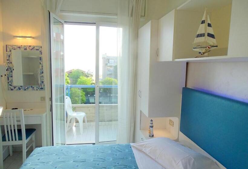 اتاق استاندارد, Felix