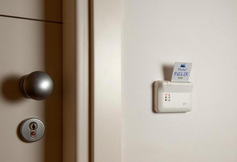 اتاق اکونومی, Felix