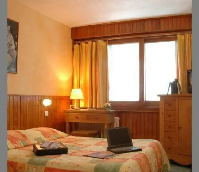 Chambre Standard, Gergovia
