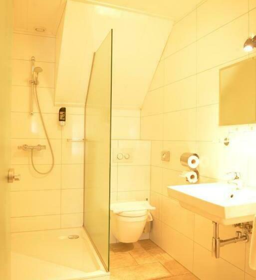 컴포트 룸, Herberg De La Frontière