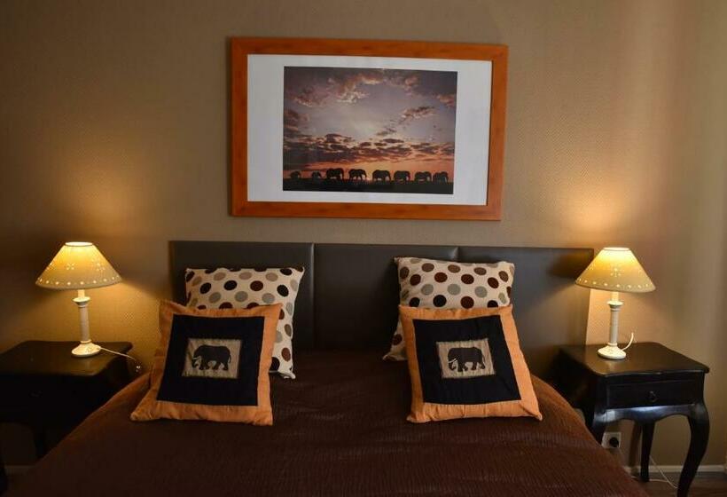 컴포트 룸, Herberg De La Frontière