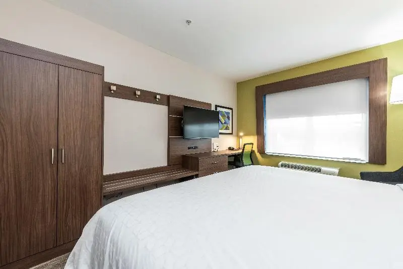 キングサイズベッドのスタンダードルーム, Holiday Inn Express Hotel & Suites Lagrange I 85, An Ihg