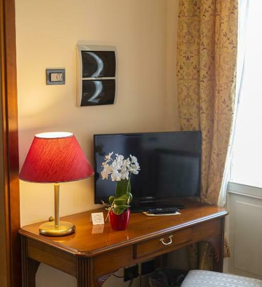 디럭스 룸 호수 전망, Il Portico By Lvg Hotel Collection