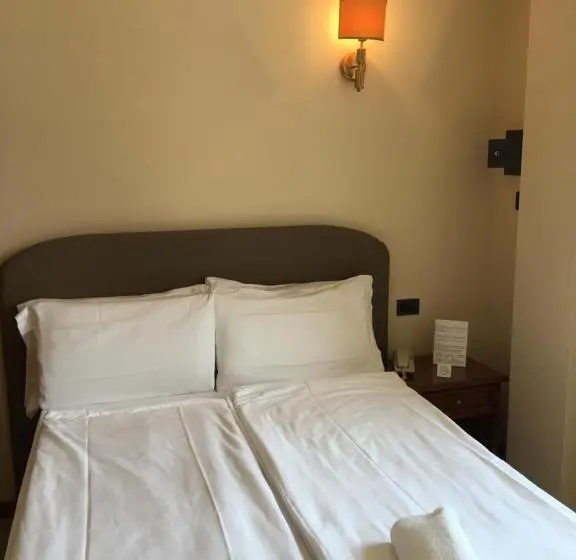 クイーンベッドのデラックスルーム, Il Portico By Lvg Hotel Collection