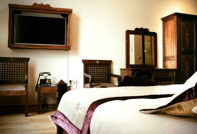 اتاق استاندارد, İsa Begov Hamam