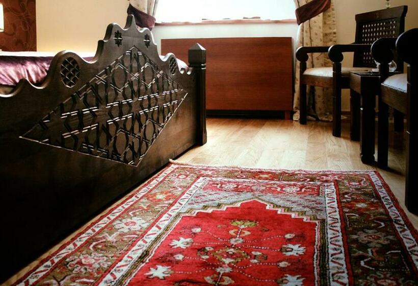 اتاق استاندارد, İsa Begov Hamam