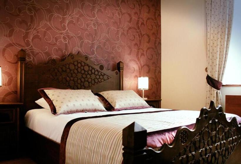 اتاق استاندارد, İsa Begov Hamam